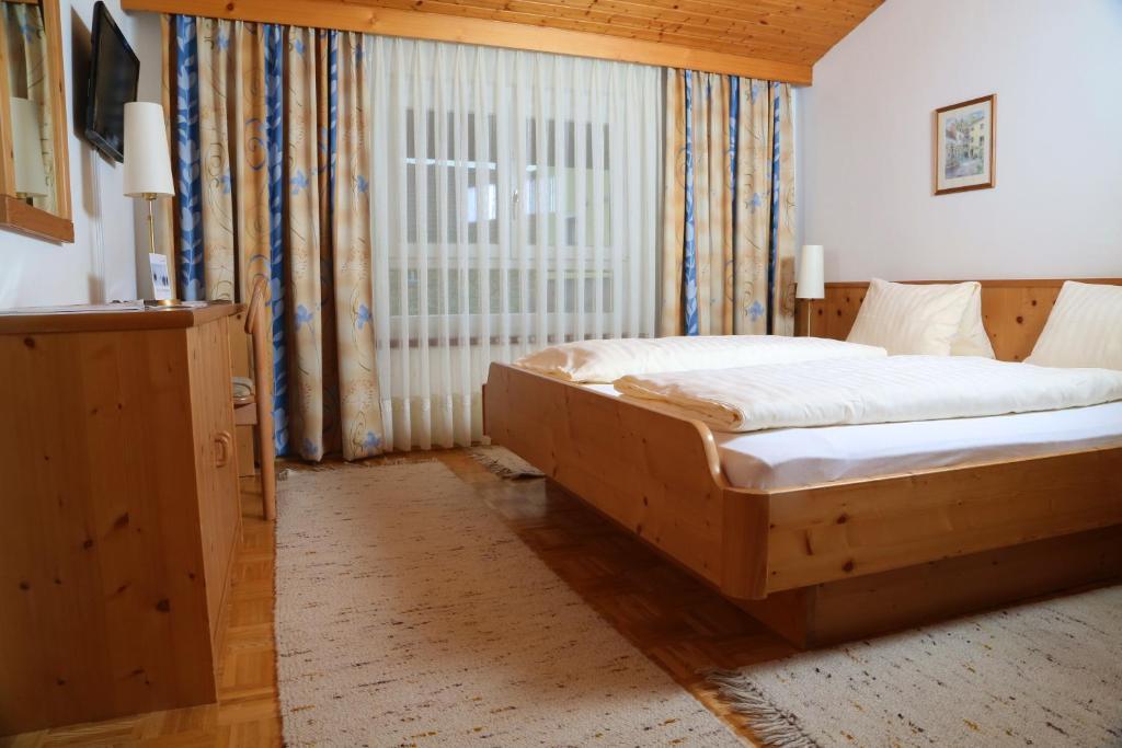 Gasthof Engelhof Gmunden Chambre photo