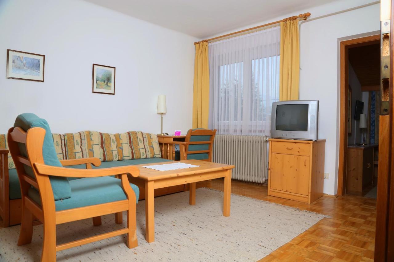 Gasthof Engelhof Gmunden Chambre photo